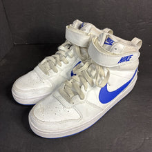 Load image into Gallery viewer, Boys Court Borough Mid 2 Sneakers
