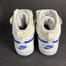 Load image into Gallery viewer, Boys Court Borough Mid 2 Sneakers
