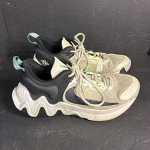 Load image into Gallery viewer, Mens Giannis Immortality 2 Sneakers
