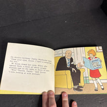 Load image into Gallery viewer, Annie Goes To The Jungle (Fran Manushkin) -character paperback
