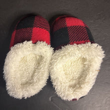 Load image into Gallery viewer, Boys Plaid Slippers
