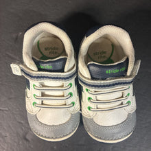 Load image into Gallery viewer, Boys Shoes
