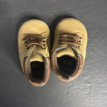 Load image into Gallery viewer, Boys Shoes
