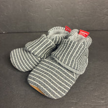 Load image into Gallery viewer, Girls Striped Slippers (Myggpp)
