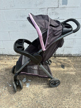 Load image into Gallery viewer, Fast Action Fold Click Connect Stroller
