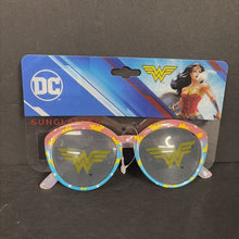 Load image into Gallery viewer, Girls Wonder Woman Sunglasses (NEW)
