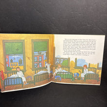 Load image into Gallery viewer, Annie Finds a Home (Please Read to Me) (Amy Ehrlich) -character paperback
