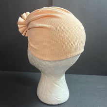 Load image into Gallery viewer, Girls Infant Flower Hat

