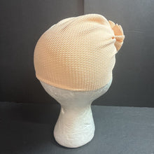 Load image into Gallery viewer, Girls Infant Flower Hat
