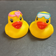 Load image into Gallery viewer, 2pk Bath Ducks
