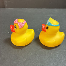 Load image into Gallery viewer, 2pk Bath Ducks
