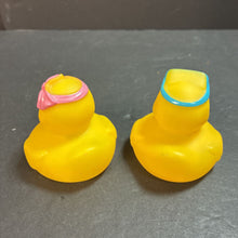 Load image into Gallery viewer, 2pk Bath Ducks
