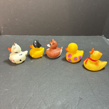 Load image into Gallery viewer, 5pk Bath Ducks
