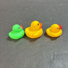 Load image into Gallery viewer, 3pk Mini Bath Ducks
