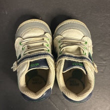 Load image into Gallery viewer, Boys Shoes
