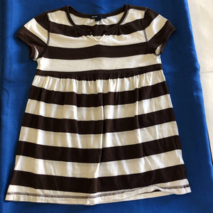 striped top