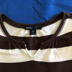 striped top