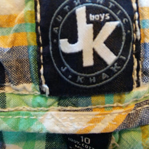 plaid shorts