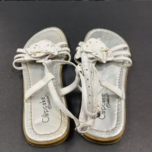 Load image into Gallery viewer, girls sandals
