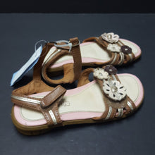Load image into Gallery viewer, girls sandals

