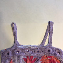 Load image into Gallery viewer, Sleeveless flower ruffle top
