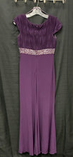Load image into Gallery viewer, dress
