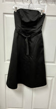 Load image into Gallery viewer, strapless dress

