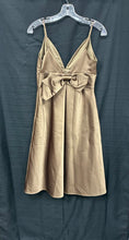 Load image into Gallery viewer, dress
