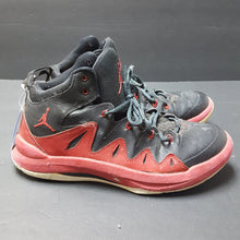 Load image into Gallery viewer, boys sneakers
