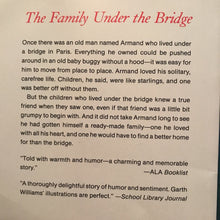 Load image into Gallery viewer, The Family Under The Bridge (Natalie Savage Carlson) -chapter
