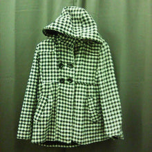 Load image into Gallery viewer, Girl checker coat
