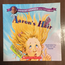 Load image into Gallery viewer, Aaron's hair (Robert Munsch) -paperback
