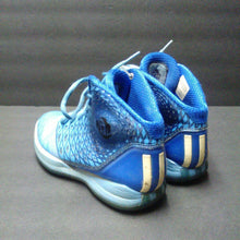 Load image into Gallery viewer, boys Derrick Rose sneakers
