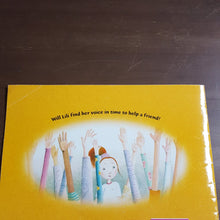 Load image into Gallery viewer, Louder,Lili (Gennifer Choldenko) -paperback
