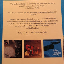 Load image into Gallery viewer, Honey Paw and Lightfoot (Jonathan London) -paperback
