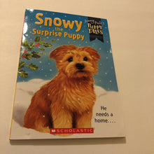 Load image into Gallery viewer, Snowy the Surprise Puppy (Puppy Tales) (Jenny Dale) -series paperback
