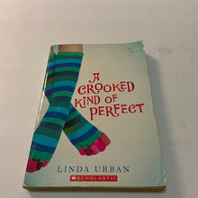 Load image into Gallery viewer, A Crooked Kind of Perfect (Linda Urban) -chapter
