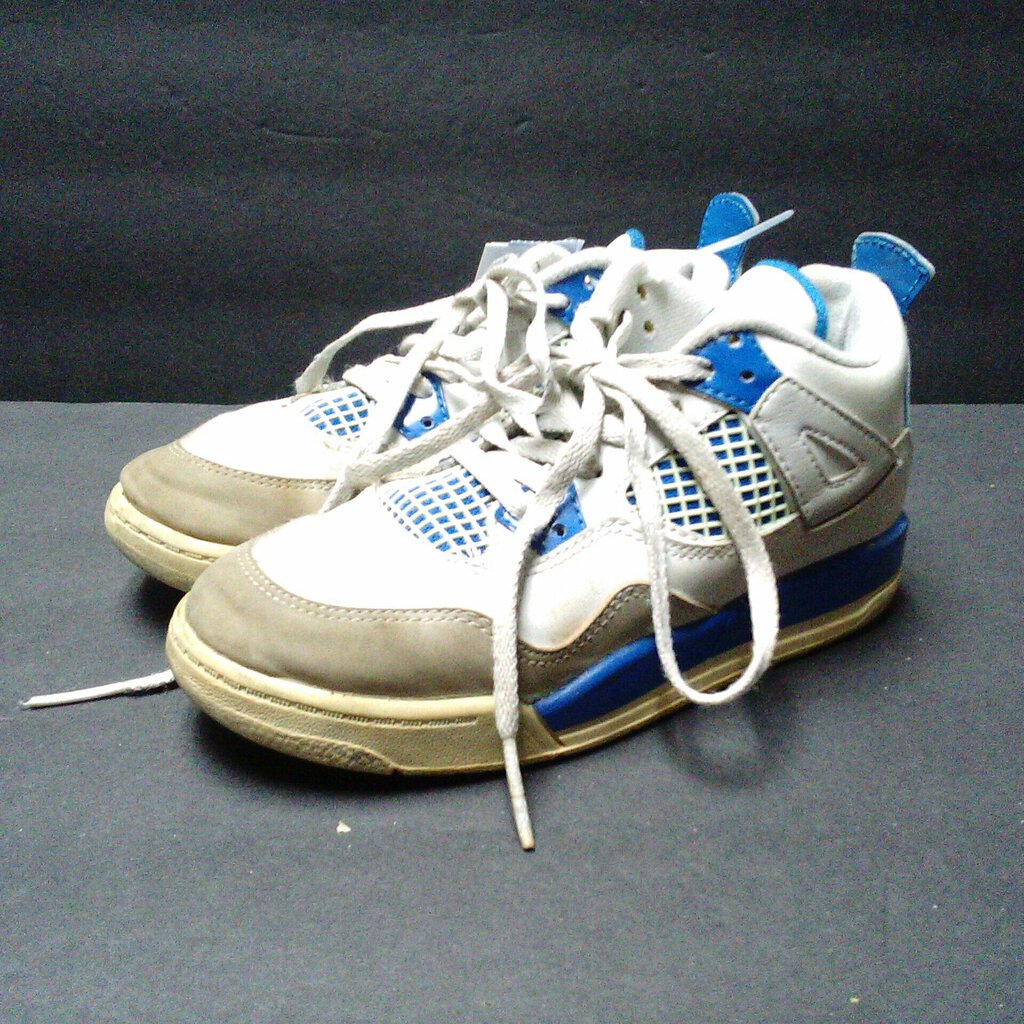 boys sneakers