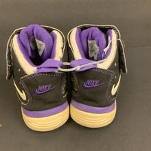 Load image into Gallery viewer, girl high top sneakera
