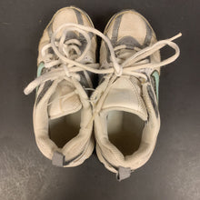 Load image into Gallery viewer, girls sneakers
