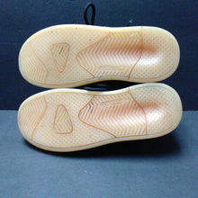 Load image into Gallery viewer, Boy high top sneakers
