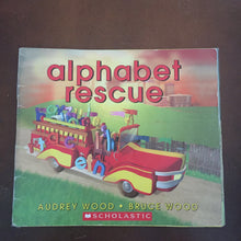 Load image into Gallery viewer, Alphabet rescue (Audrey Wood) -paperback
