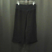 Load image into Gallery viewer, Solid Capris
