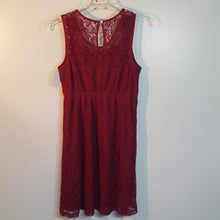 Load image into Gallery viewer, sleeveless lace dress
