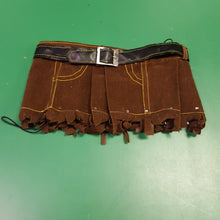 Load image into Gallery viewer, Velvet Skirt for 18&quot; doll
