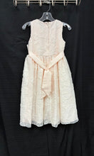 Load image into Gallery viewer, flower dress
