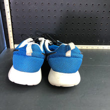 Load image into Gallery viewer, Boy Sneakers
