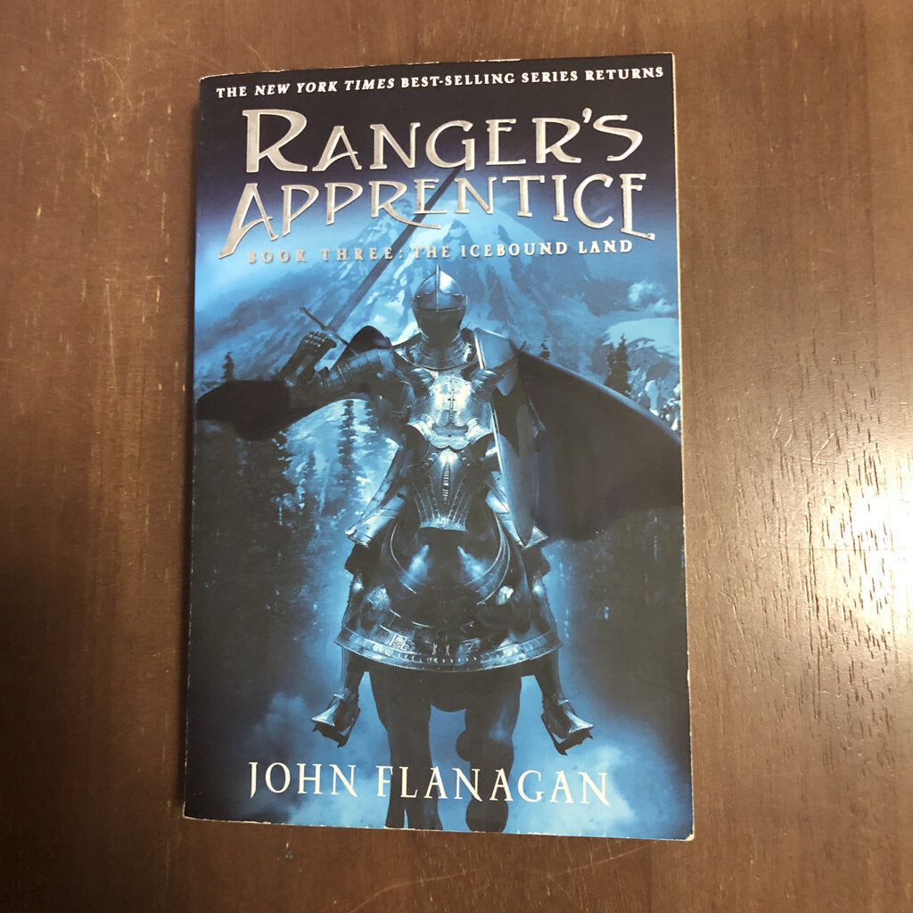 The Icebound Land (Rangers Apprentice) (John Flanagan) -series