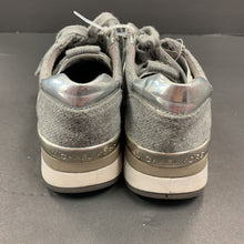 Load image into Gallery viewer, girls sneakers
