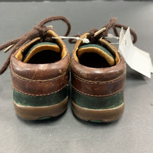 Load image into Gallery viewer, boys shoes

